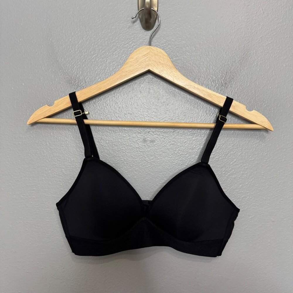 LIVELY black wireless bra size 34 B